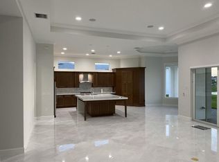 4685 Estates Cir, Loxahatchee, FL 33470