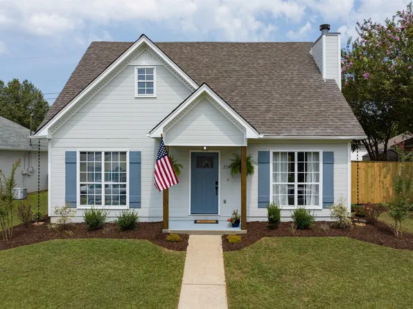 2343 Plantation Cir, Moody, AL 35004
