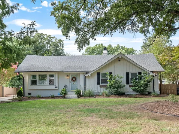 3226 Spring Valley Rd, Charlotte, NC 28210