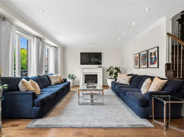 3243 Larry Cres, Oakville, ON L6M 0S8