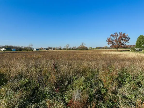 3910 Kochville Rd, Saginaw, MI 48604