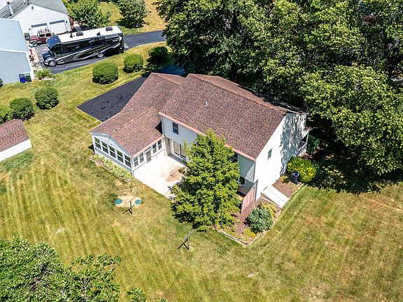 4th image of 503 Aspen Ct