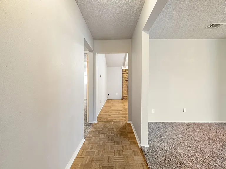 5404 Salem Hill Dr — Photo 4