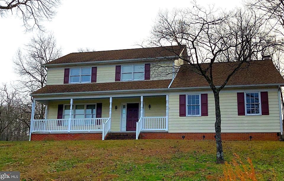 1st image of 2 Rosewood Dr