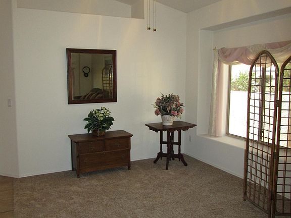 3rd image of 1985 W Golden Rose Pl