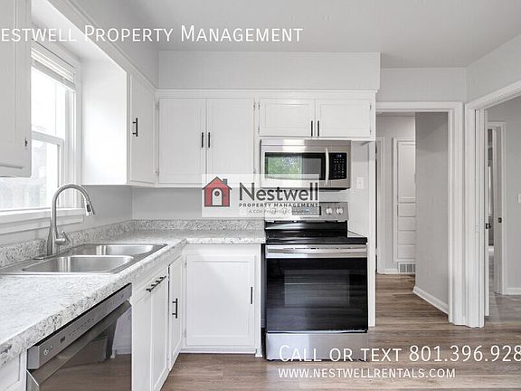 3rd image of 312 E Utopia Ave