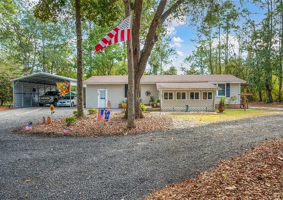 1st image of 61 Fred Ave