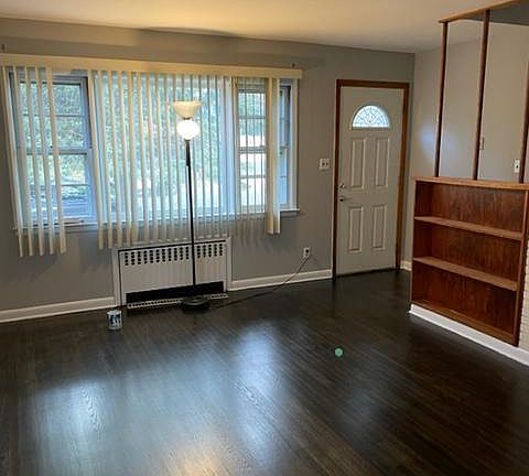 2nd image of 236 Gansevoort Blvd