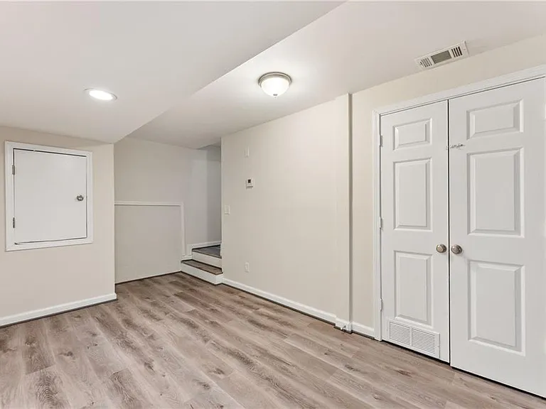 5000 Saxony Ct — Photo 19