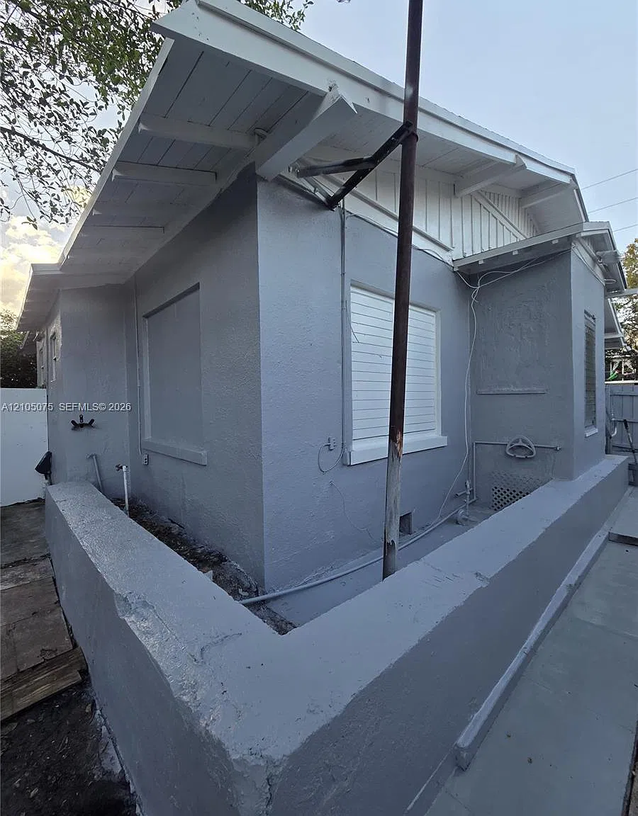 City Of Miami South — Photo 3