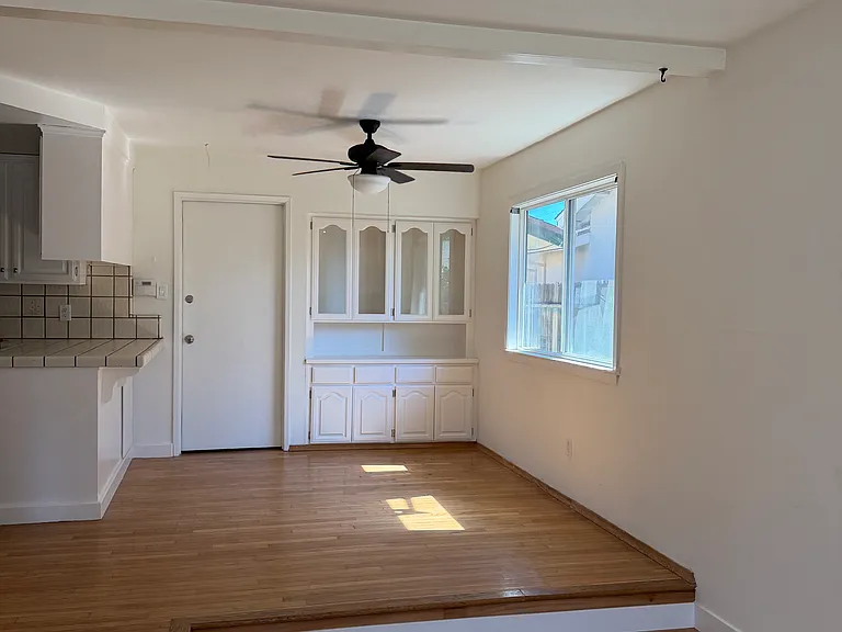8820 Garden Glen Way — Photo 5