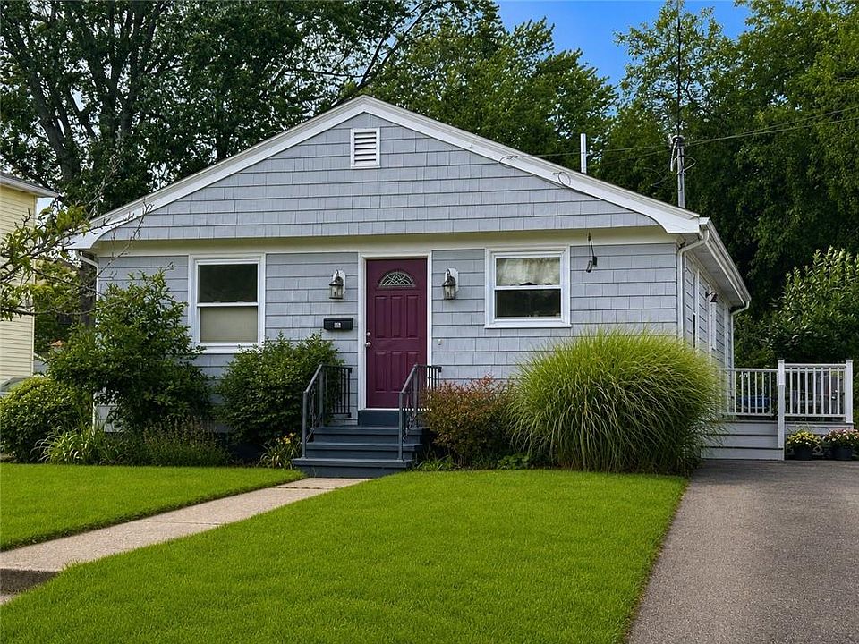 1st image of 65 Marion Ave S