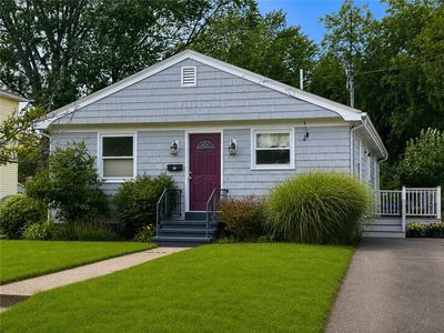 65 Marion Ave S, Cranston, RI, 02905