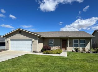 1609 W Naches Ave, Selah, WA 98942