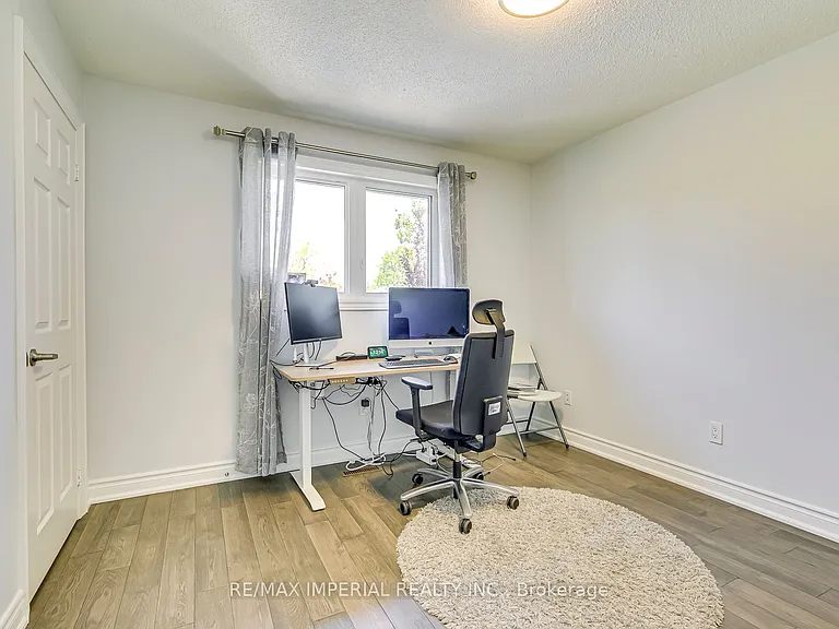 1511 Greenridge Cir — Photo 37