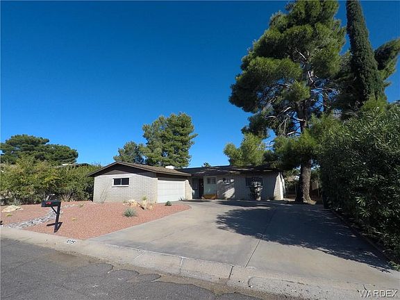 2nd image of 1075 Crestwood Dr