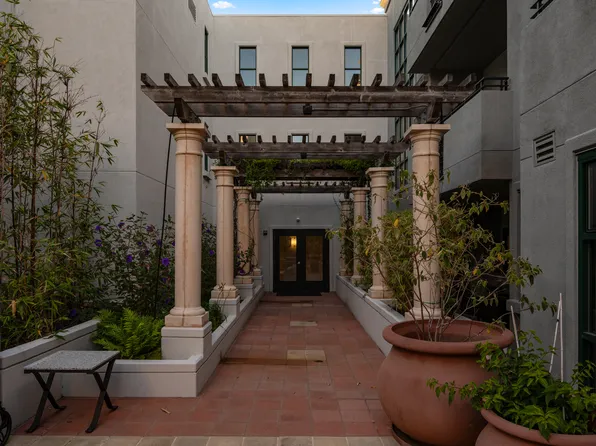 222 8th Ave APT 200, San Mateo, CA 94401