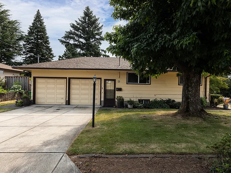 4909 SE Mason Ln — Photo 6