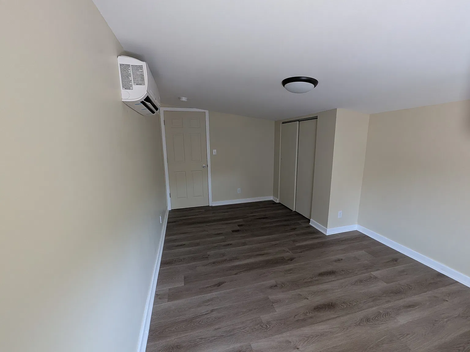 2 bed, 975 sqft, $1,200 — Photo 3