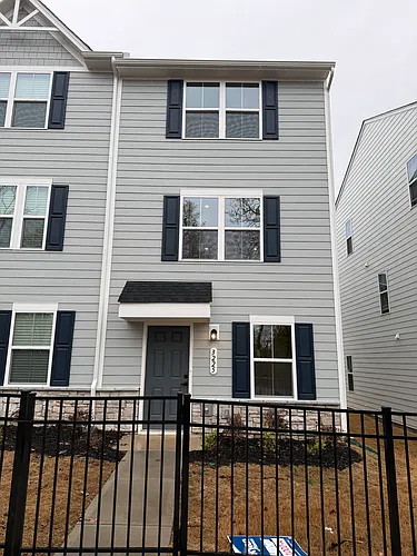 3225 Dannelly Towns Aly Photo 1