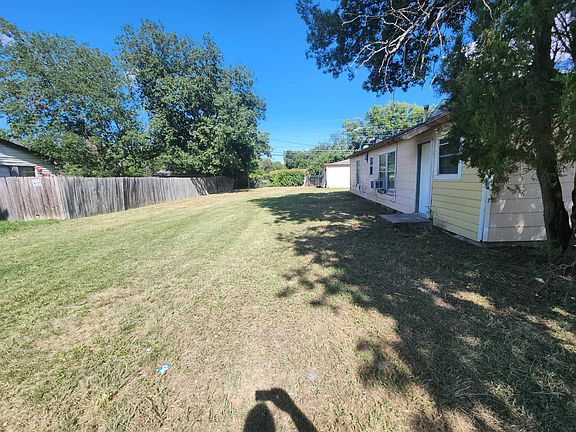 4th image of 2101_03 Elkins Ave #2103