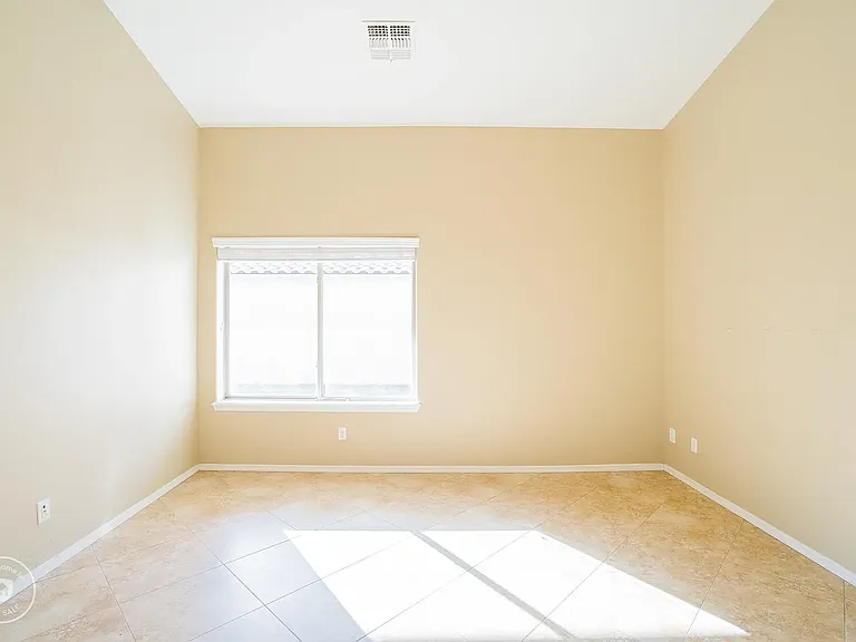 8971 W Northview Ave — Photo 11