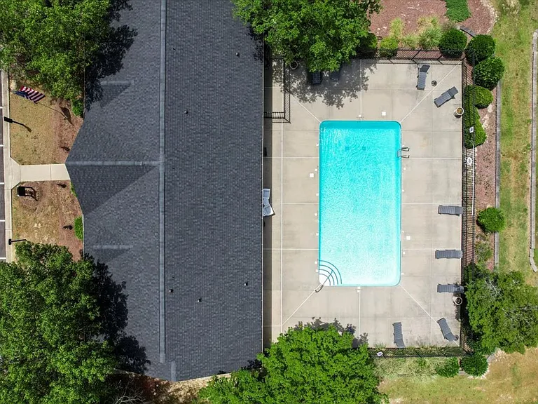 Meadowbrook Luxury Apartments — Photo 16