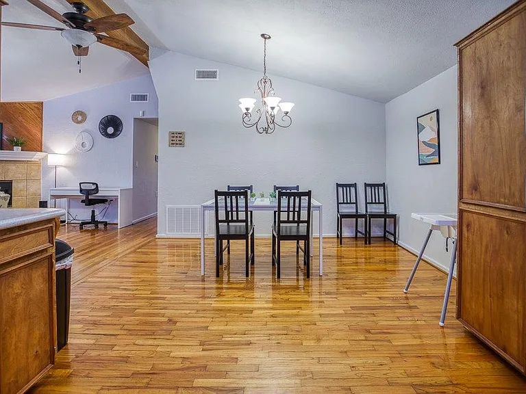 805 Ester Dr — Photo 11
