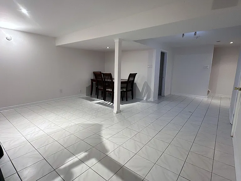 43 Falconridge Dr — Photo 29