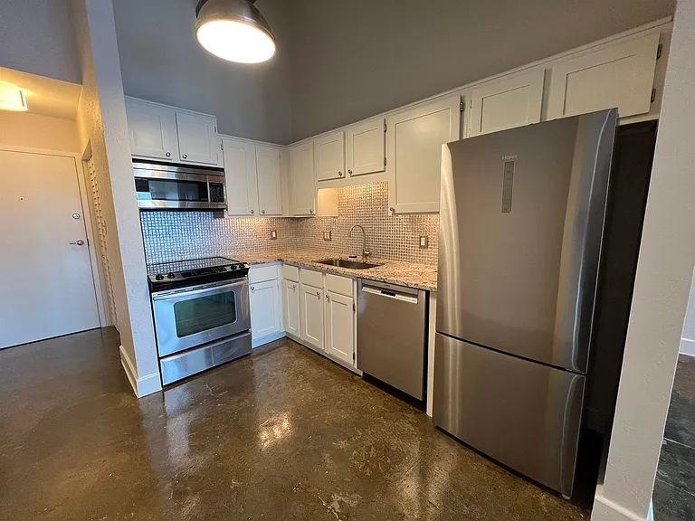 408 S Front St #508 — Photo 10