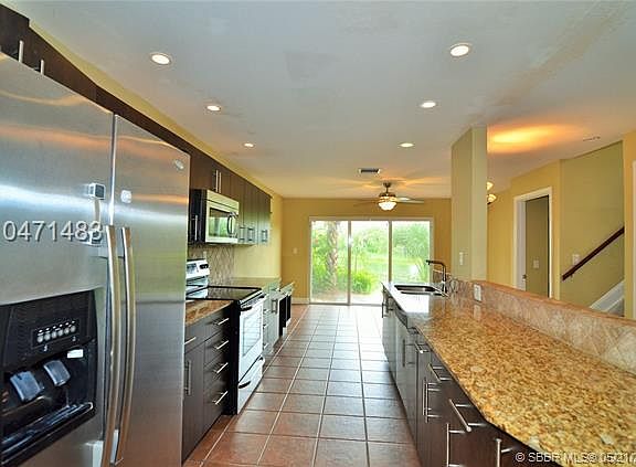 3rd image of 2231 NW 170th Ave