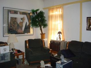 321 Wilder St APT 6, Aurora, IL 60506