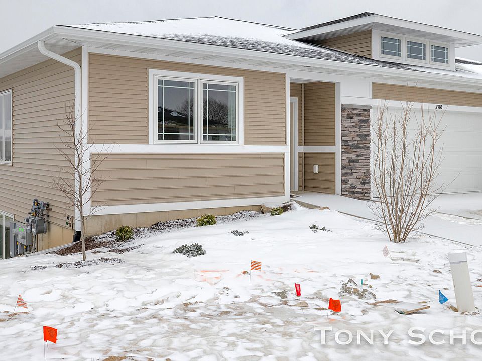 1st image of 7986 Eagle Pass Dr #125