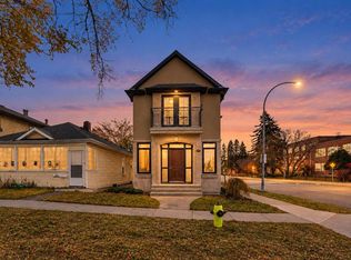 137 N 11th Ave NW, Calgary, AB T2M 0B7