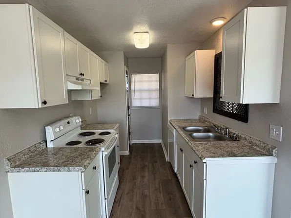 1800 Fairlane Ave, Jonesboro, AR 72401