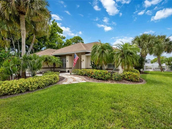 230 E Green St, Englewood, FL 34223
