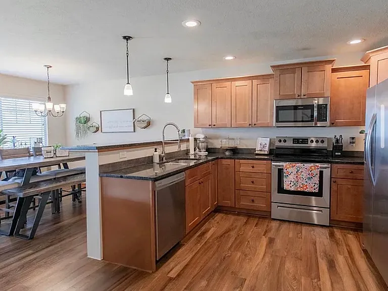 8767 Ridge Hollow Dr — Photo 8