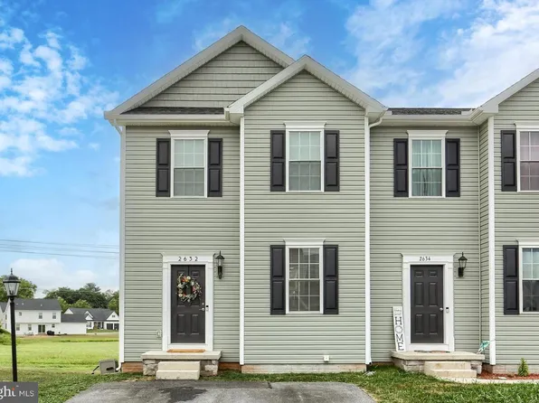 2632 Brownstone Dr, Dover, PA 17315