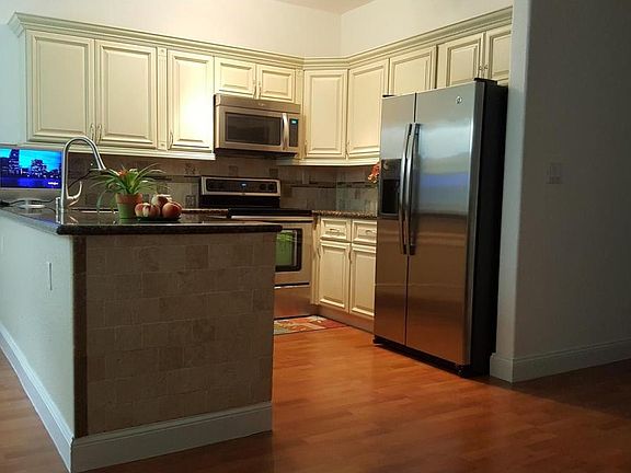 3rd image of 11446 NW 77th Ln