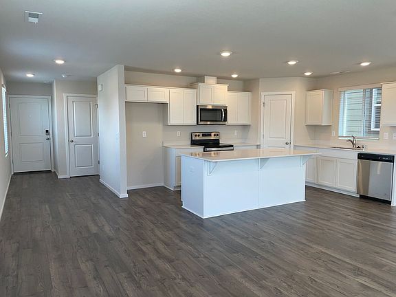 4th image of 2905 N Pioneer Canyon Dr