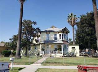 706 W 7th St, San Bernardino, CA 92410