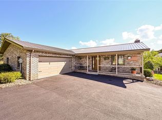 704 Wagner Rd, Youngwood, PA 15697