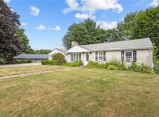 2 Swan Rd, Cumberland, RI 02864