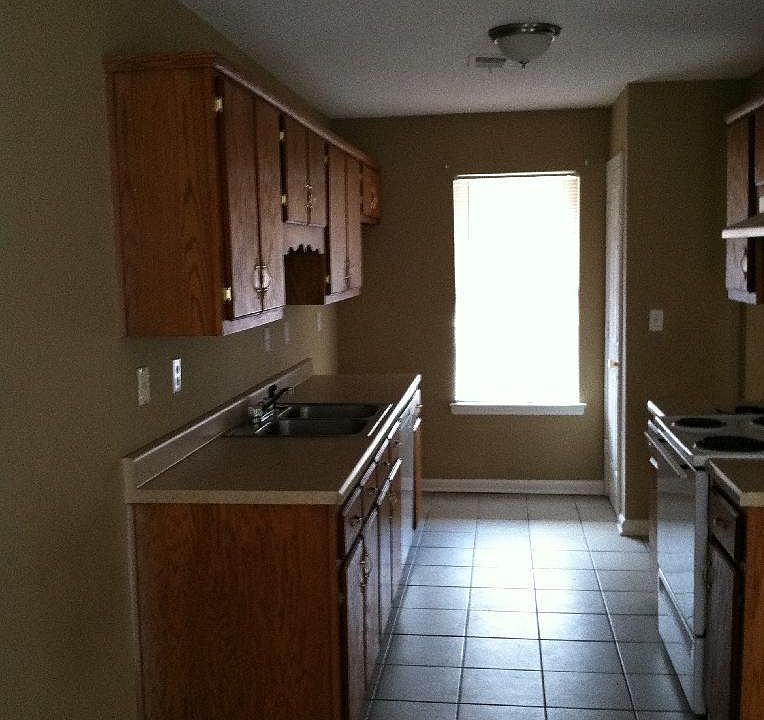 2nd image of 5205 Ogunquit Ln