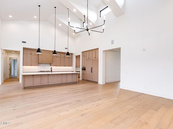 2nd image of 5928 E LARKSPUR Drive