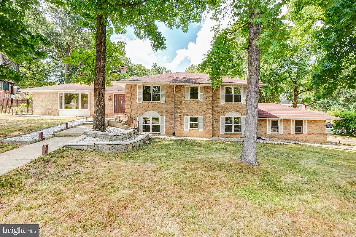 7010 College Heights Dr photo 1