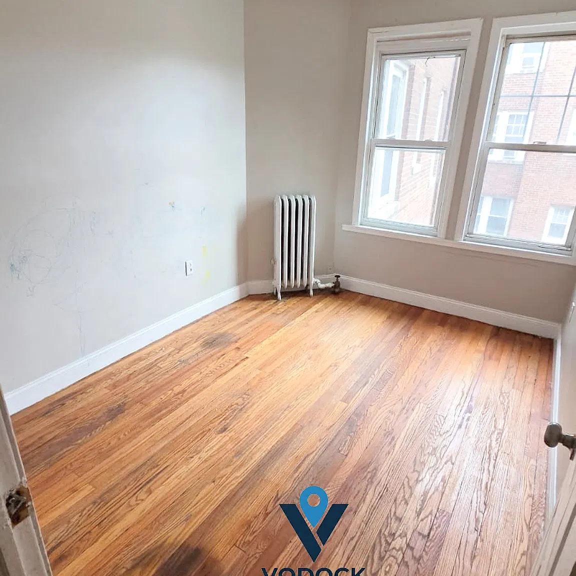 3 bed, 950 sqft, $1,550 — Photo 2