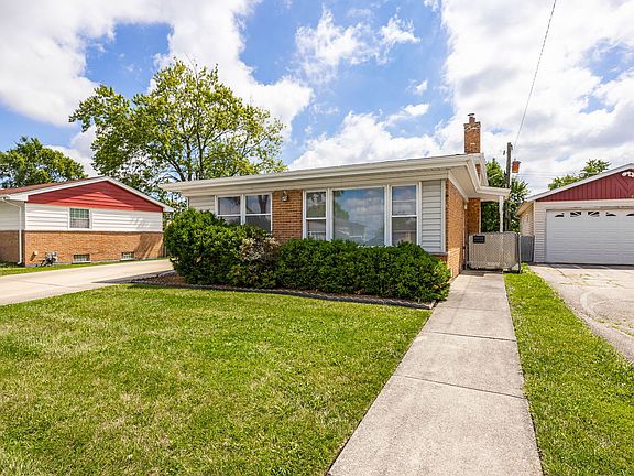 4th image of 156 Kingston Pl
