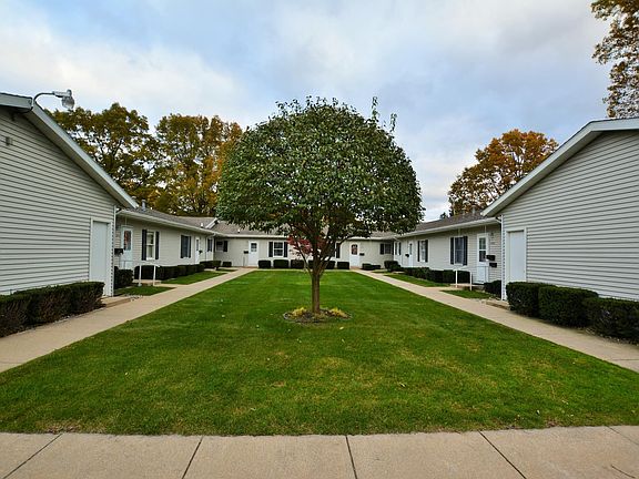 4th image of 1085 Walnut Grove Dr #32