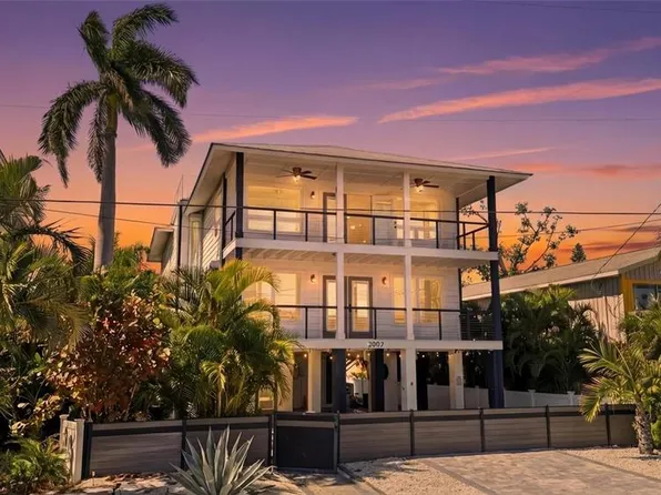 2502 Avenue B, Bradenton Beach, FL 34217